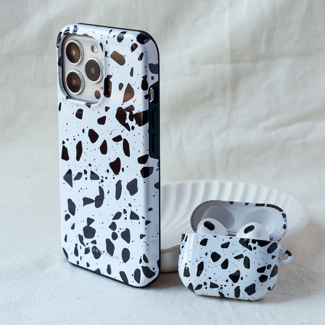 White Rocky Road Terrazzo - iPhone 17 Pro Case