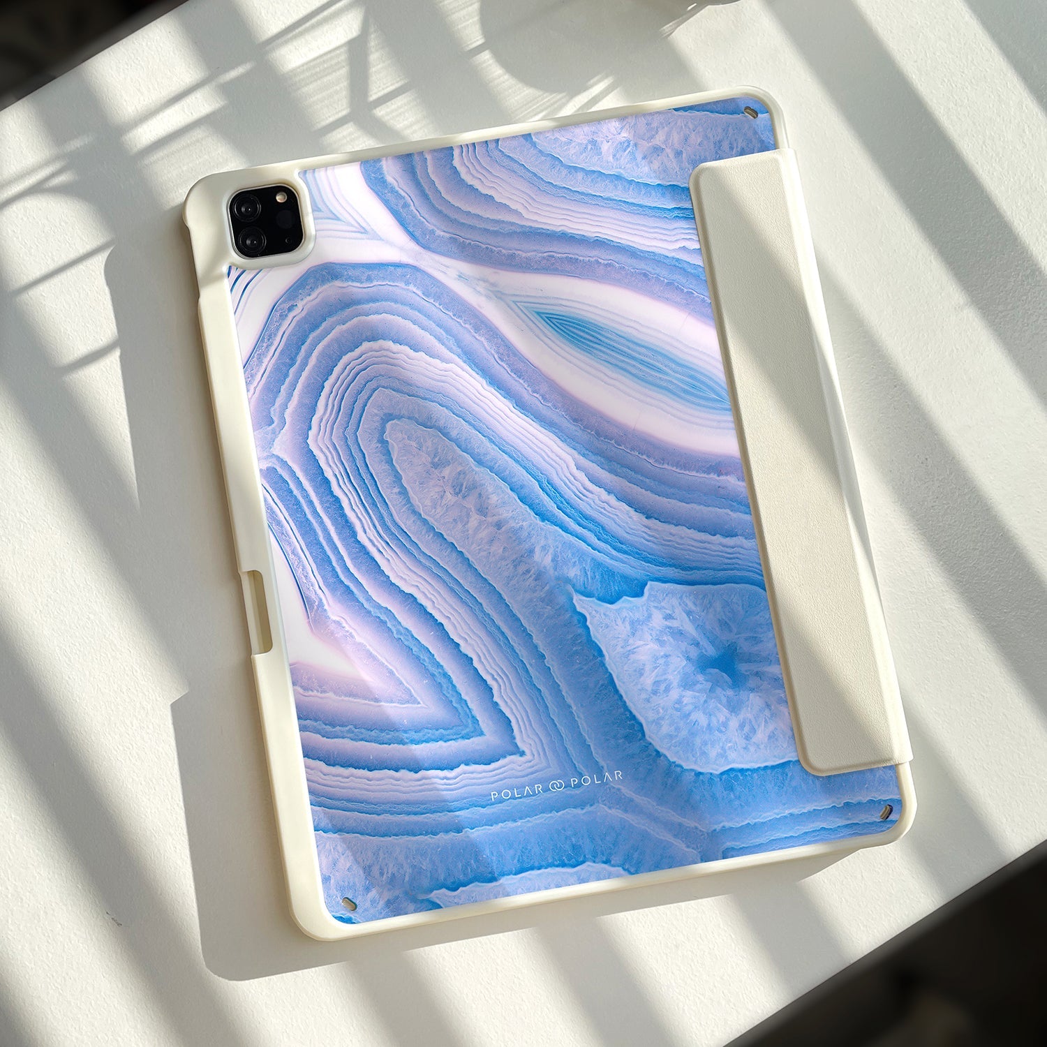 Feature_Milky White