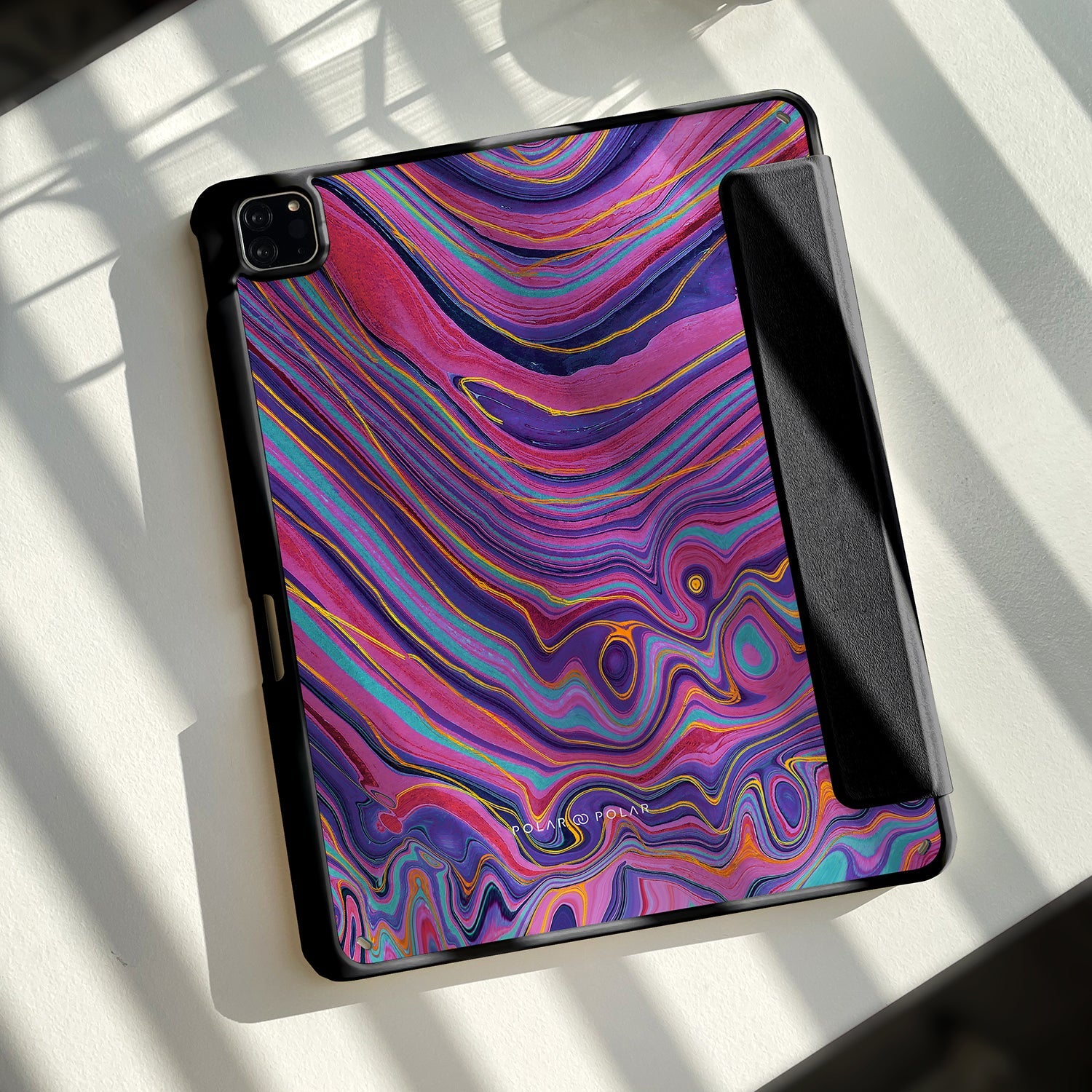 Feature_Black